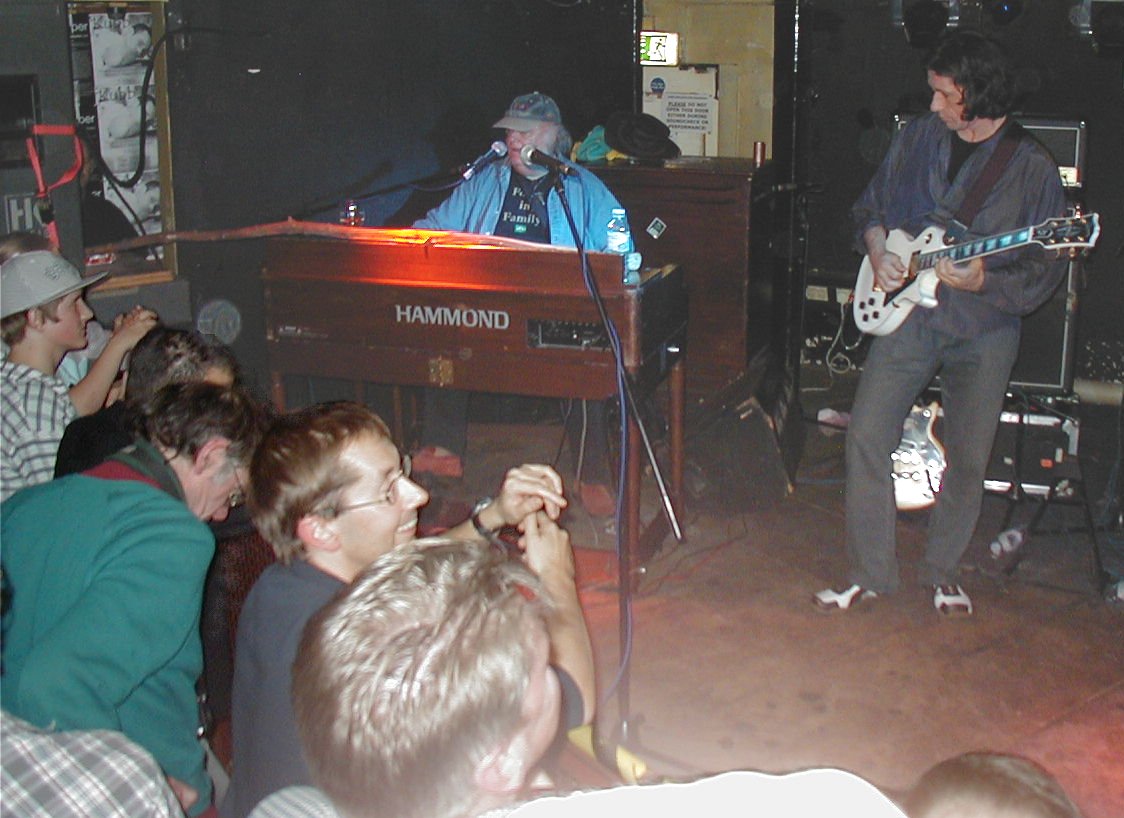 Focus - UK - Oct-18-2005